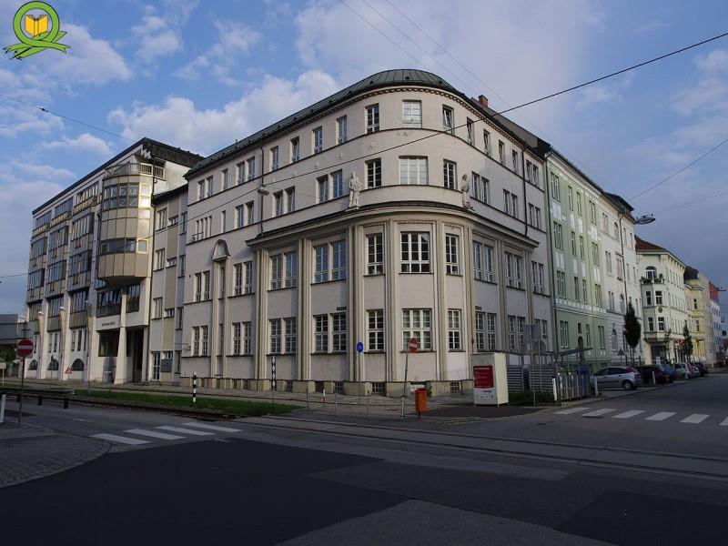 دانشگاه های گرافیک اتریش