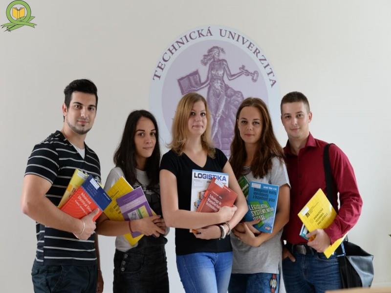 تحصیل در دانشگاههای اسلواکی