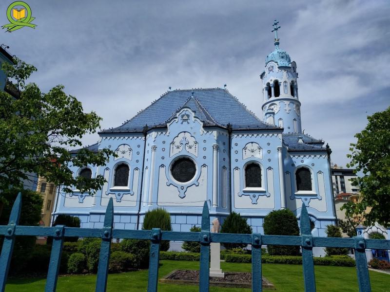 کلیسای سنت الیزابت از جاذبه های توریستی براتیسلاوا اسلواکی